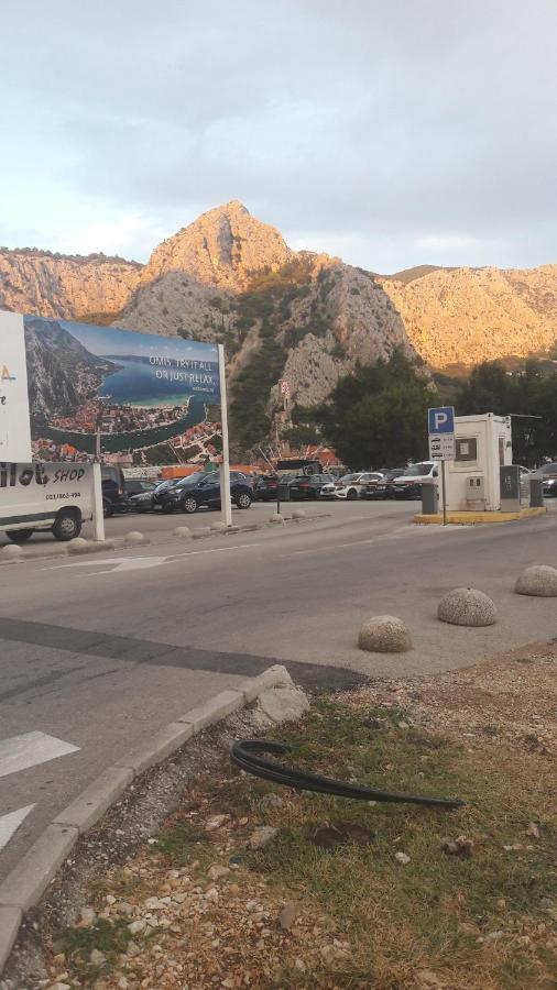 Central Luxury Rooms Omiš Buitenkant foto
